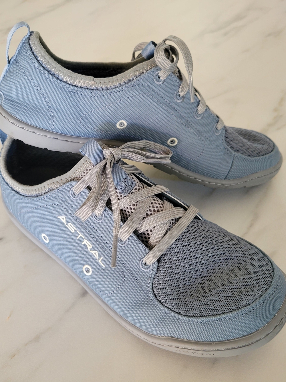 Astral Loyak Womens Water Shoes Rainshadow Blue Size 8 Barefoot Aquatic Preowned